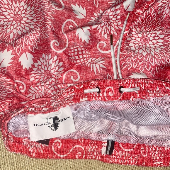 Men’s medium red orange swim trunks black brown brand floral swimsuit - Picture 2 of 5